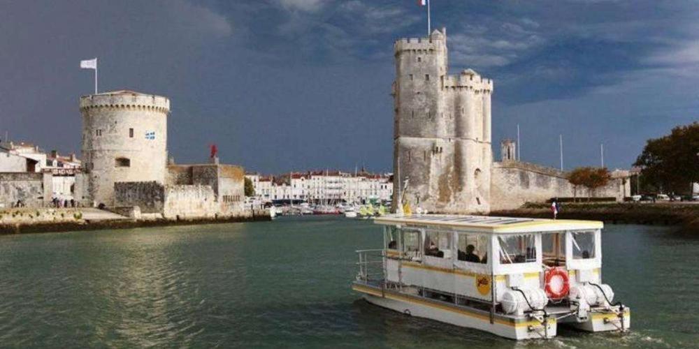Au Coeur Du Centre Ville De La Rochelle Au Calme Avec Stationnement Gratuit Exterior photo